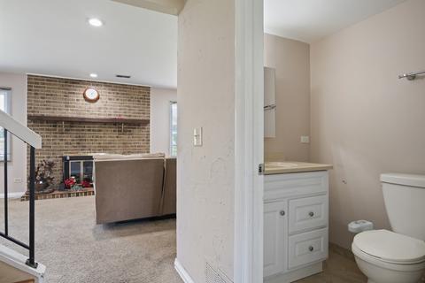 109 Ironwood Ct, Rolling Meadows, IL 60008 photo 14
