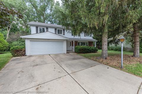 1802 E Boulder Dr, Mount Prospect, IL 60056 photo 2