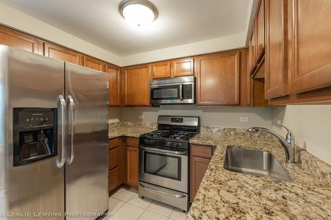 1802 E Boulder Dr, Mount Prospect, IL 60056 photo 4