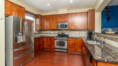 1924 Potomac Ct, Wheeling, IL 60090 photo 11