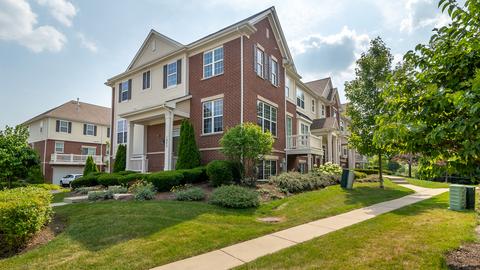 1924 Potomac Ct, Wheeling, IL 60090 photo 2