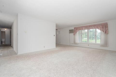 490 E Southmor Rd, Morris, IL 60450 photo 8