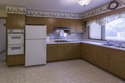 640 Konen Ave, Aurora, IL 60505 photo 6