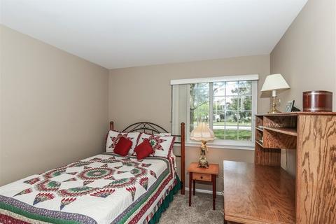 402 Cromwell Cir #1, Bartlett, IL 60103 photo 15