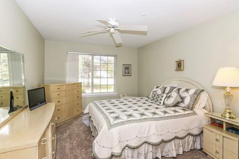 402 Cromwell Cir #1, Bartlett, IL 60103 photo 11