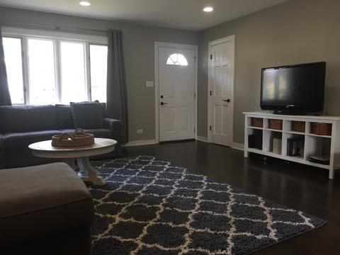 157 W Manchester Dr, Wheeling, IL 60090 photo 9