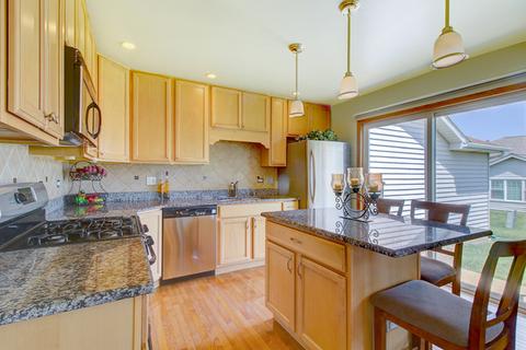21231 Silktree Cir, Plainfield, IL 60544 photo 3