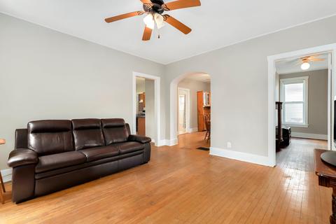 405 Walnut Ave, Elgin, IL 60123 photo 7