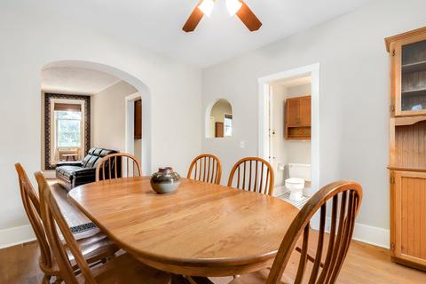 405 Walnut Ave, Elgin, IL 60123 photo 11