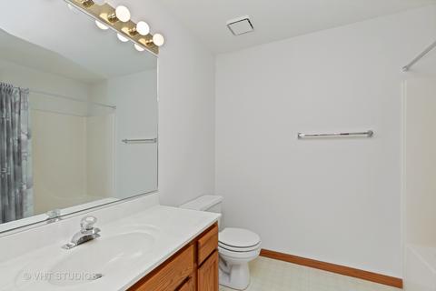1955 Matthew Ct #A, Elgin, IL 60123 photo 9