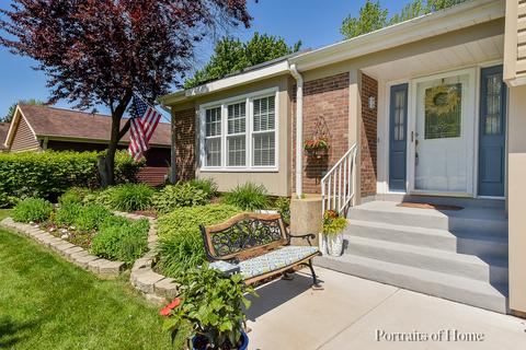 2246 Appleby Dr, Wheaton, IL 60189 photo 2