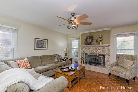 2246 Appleby Dr, Wheaton, IL 60189 photo 6
