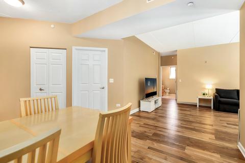 715 Astor Ln #202, Wheeling, IL 60090 photo 8