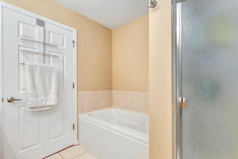 715 Astor Ln #202, Wheeling, IL 60090 photo 20