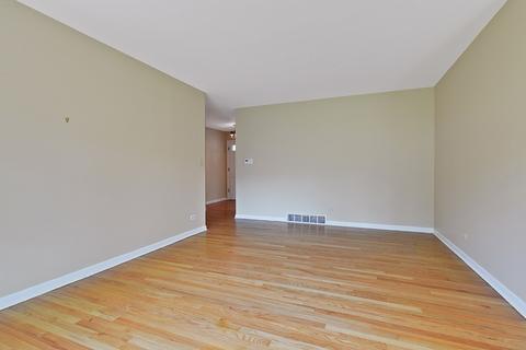 1747 E Tano Ln, Mount Prospect, IL 60056 photo 6