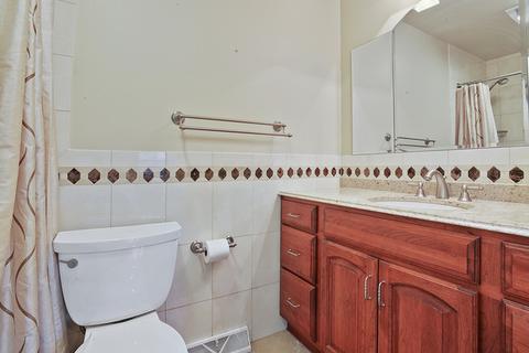 1747 E Tano Ln, Mount Prospect, IL 60056 photo 10