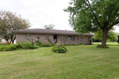 132 E 2740 S Rd, Kankakee, IL 60901 photo 1