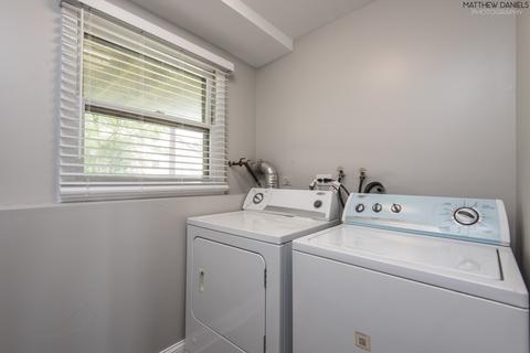 3960 Lexington Dr, Hoffman Estates, IL 60192 photo 23
