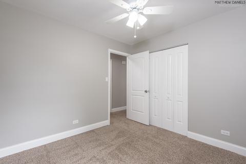 3960 Lexington Dr, Hoffman Estates, IL 60192 photo 13