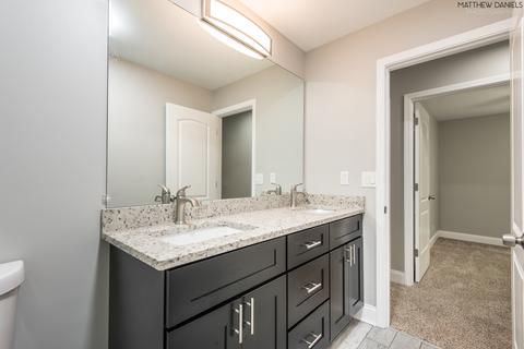 3960 Lexington Dr, Hoffman Estates, IL 60192 photo 18