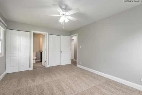 3960 Lexington Dr, Hoffman Estates, IL 60192 photo 17
