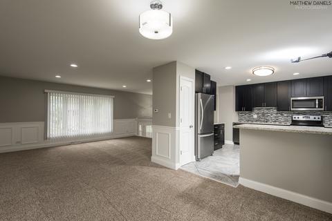 3960 Lexington Dr, Hoffman Estates, IL 60192 photo 6