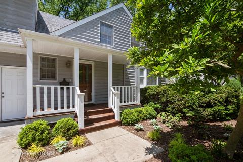 816 Glendale Rd, Glenview, IL 60025 photo 4