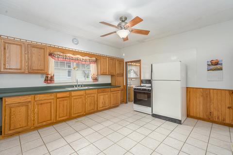 356 Crotty Ave, Seneca, IL 61360 photo 4