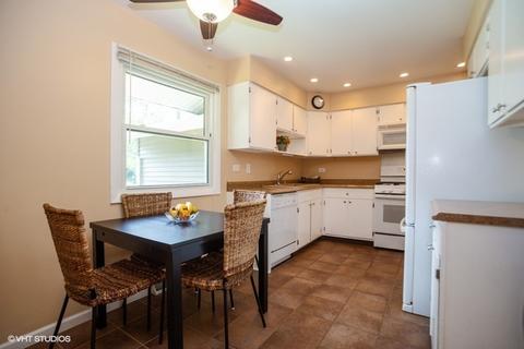 893 Park Ln, Hoffman Estates, IL 60192 photo 7
