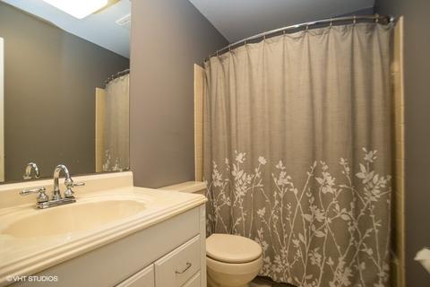893 Park Ln, Hoffman Estates, IL 60192 photo 15