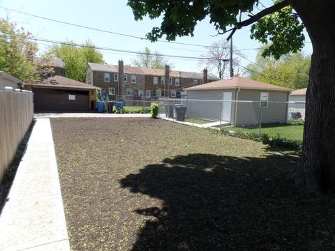721 E 104th Pl, Chicago, IL 60628 photo 5