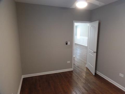 721 E 104th Pl, Chicago, IL 60628 photo 13