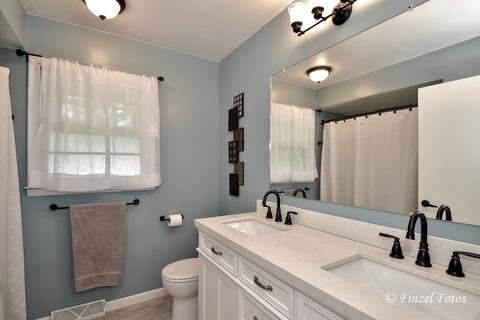 2319 Devon Ct, Loves Park, IL 61111 photo 9