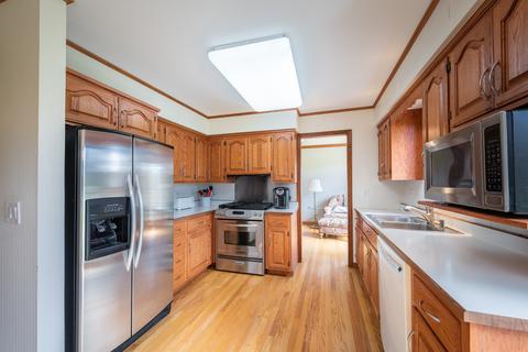 2360 Appleby Dr, Wheaton, IL 60189 photo 13