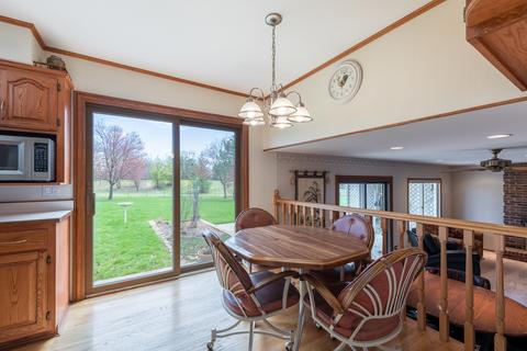 2360 Appleby Dr, Wheaton, IL 60189 photo 14