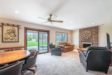 2360 Appleby Dr, Wheaton, IL 60189 photo 15