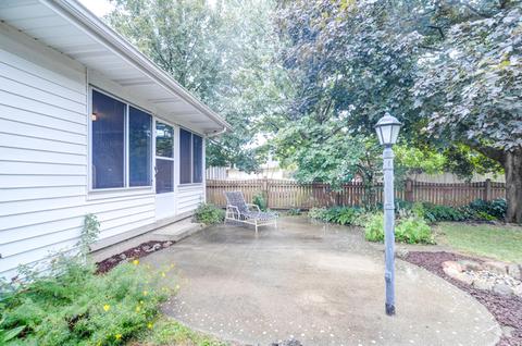 1903 Robert Dr, Champaign, IL 61821 photo 8