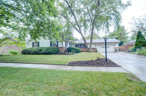1903 Robert Dr, Champaign, IL 61821 photo 2