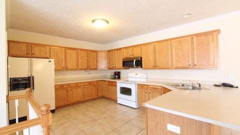 1 Grape Vine Ln, Bloomington, IL 61704 photo 9