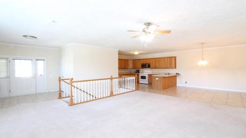1 Grape Vine Ln, Bloomington, IL 61704 photo 7