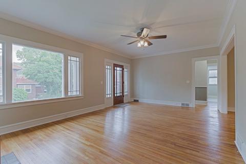 15 Broadway Pl, Normal, IL 61761 photo 8