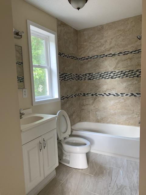 424 Addison St, Elgin, IL 60120 photo 8