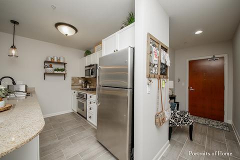 255 E Liberty Dr #207, Wheaton, IL 60187 photo 2