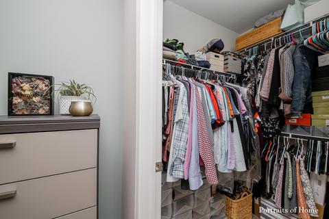 255 E Liberty Dr #207, Wheaton, IL 60187 photo 9