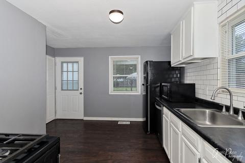 3003 Mourine Ln, Mchenry, IL 60051 photo 8