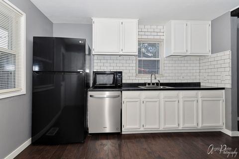 3003 Mourine Ln, Mchenry, IL 60051 photo 9