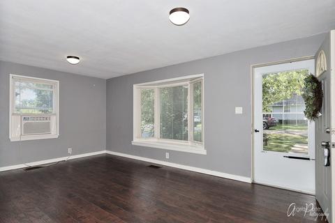 3003 Mourine Ln, Mchenry, IL 60051 photo 5