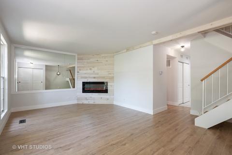 74 Silver Tree Cir, Cary, IL 60013 photo 2