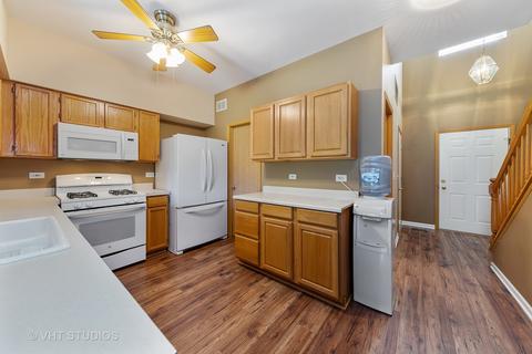 2445 Oak Tree Ln, Plainfield, IL 60586 photo 4