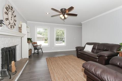 175 Brookside Dr, Elgin, IL 60123 photo 10